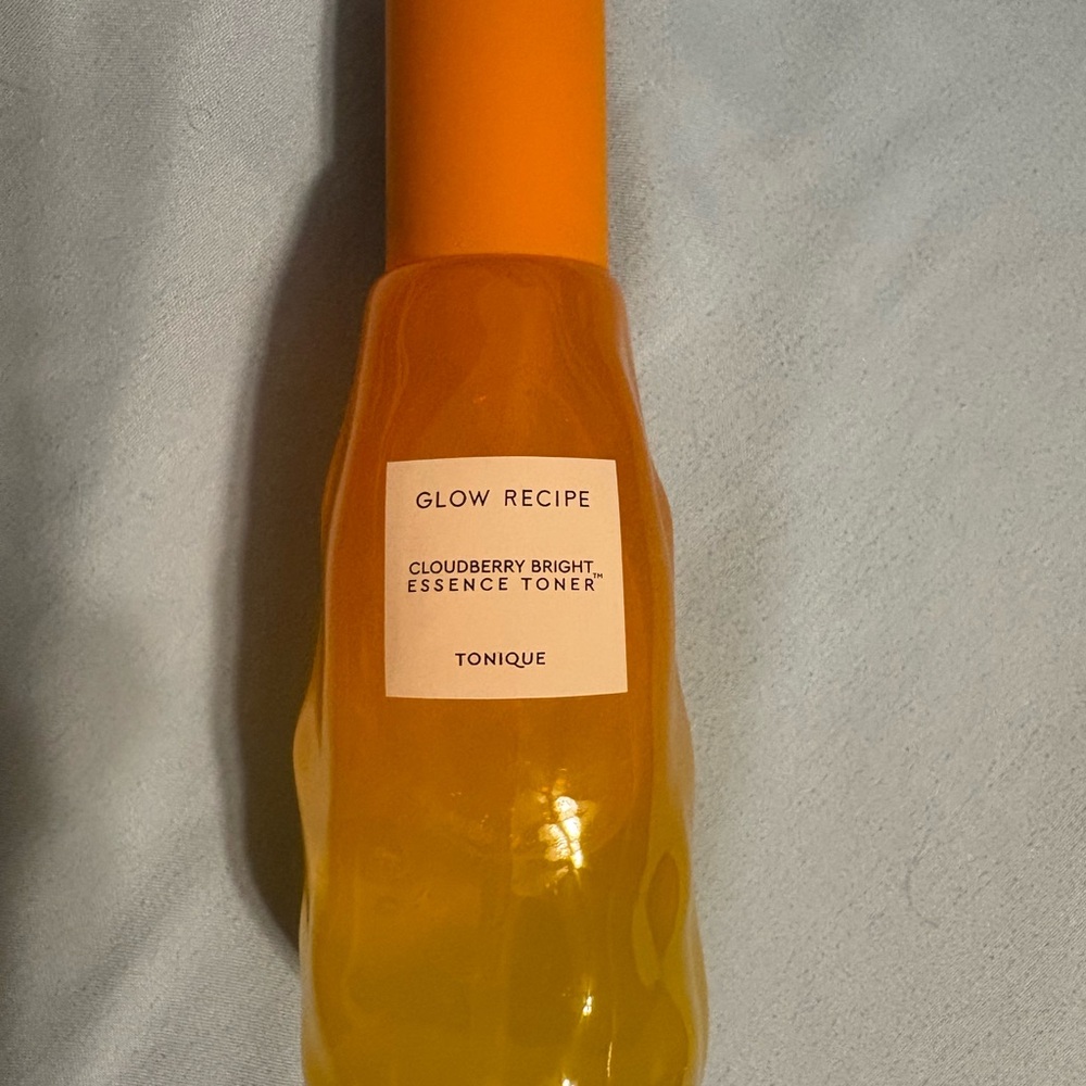 Glow Recipe Cloudberry Bright Essence Toner with Orange Accents